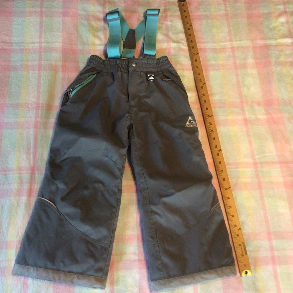 Gerry snow pants with suspenders.